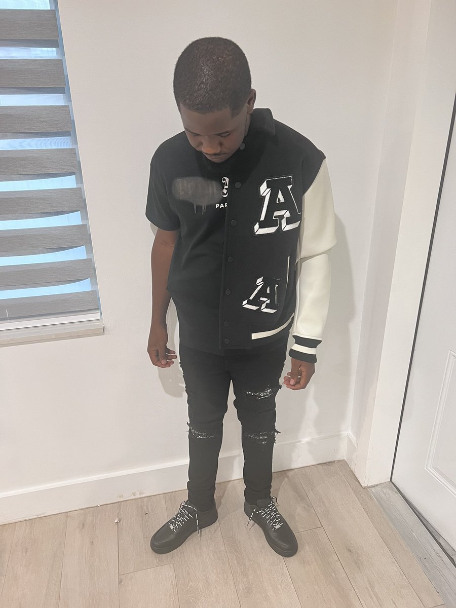 FatNolimit's tweet photo. Really Only Wear Amiris Cause They Fit Me 💫🦅 https://t.co/o7DsmIrspE