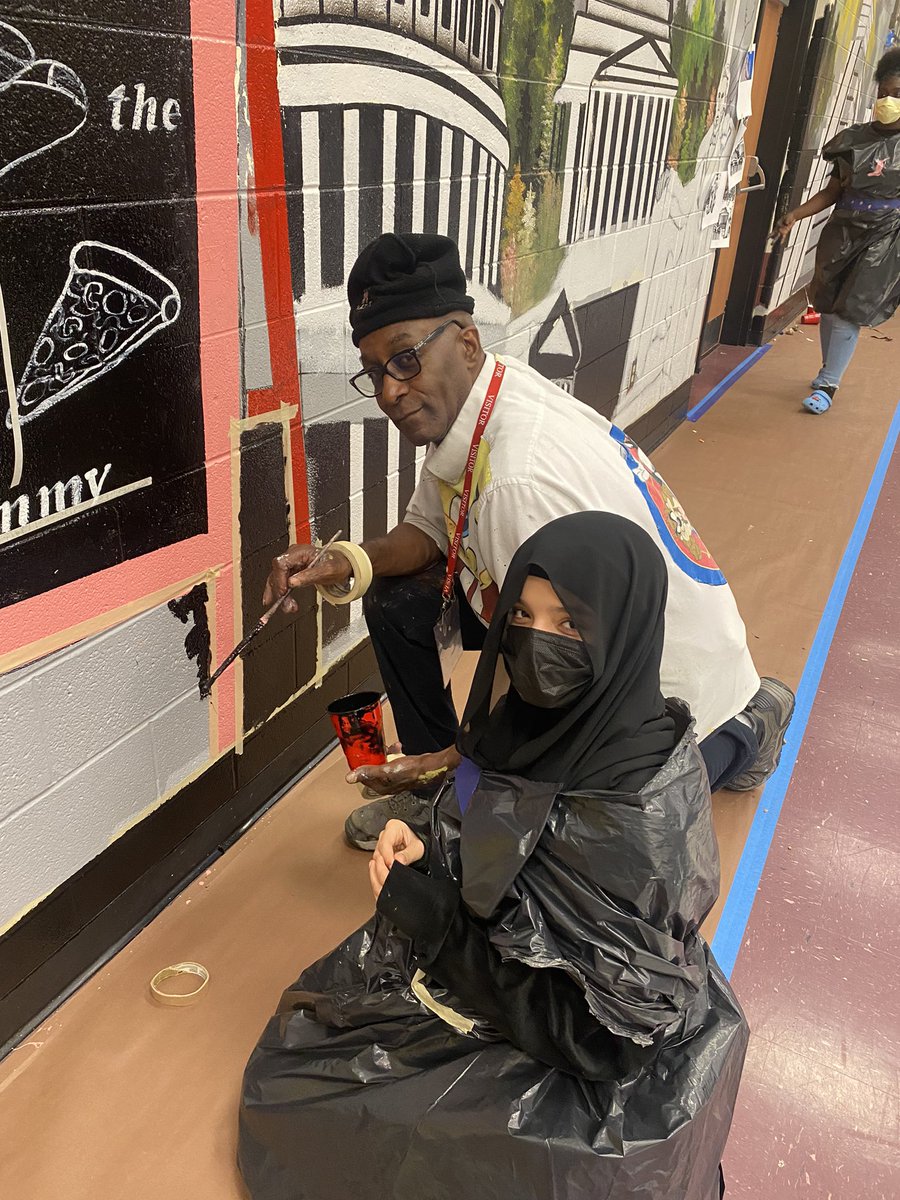 Sarah Frye tweet media