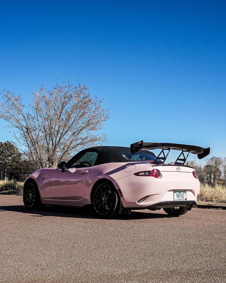 ❣️𝙁𝙚𝙚𝙡 𝙩𝙝𝙚 𝙘𝙤𝙢𝙛𝙮 𝙢𝙚𝙡𝙤𝙙𝙮 𝙖𝙨 𝙮𝙤𝙪 𝙧𝙞𝙙𝙚.
Graceful Mazda in 𝐌𝐚𝐢𝐳𝐞 𝐏𝐢𝐧𝐤 (𝐃𝐒𝟎𝟔-𝐇𝐃).

Installer: @autofilmsolutions 
Order stylish wraps at teckwrap.com
.
.
#teckwrap #vinylwrap #paintprotection #colorchange #pink #mazda #glosscarwrap