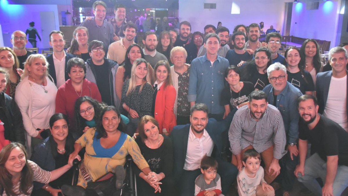 giselmahmud's tweet photo. Felicitaciones por la iniciativa @PacoGaribaldi y @DemosCCE.
Gracias @capitanintriga @MartinFerratto @SofiaScacerra @RSEecheveste @agbertolino por tantos aportes para el debate y @MatecocidoGames y #DoctorGamer por ponerle toda la onda con las experiencias gamer 💪 https://t.co/s59gWuR8Cx