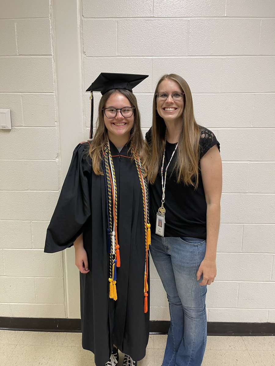 Lisa Meyer tweet media