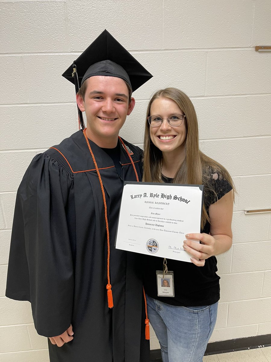 Lisa Meyer tweet media