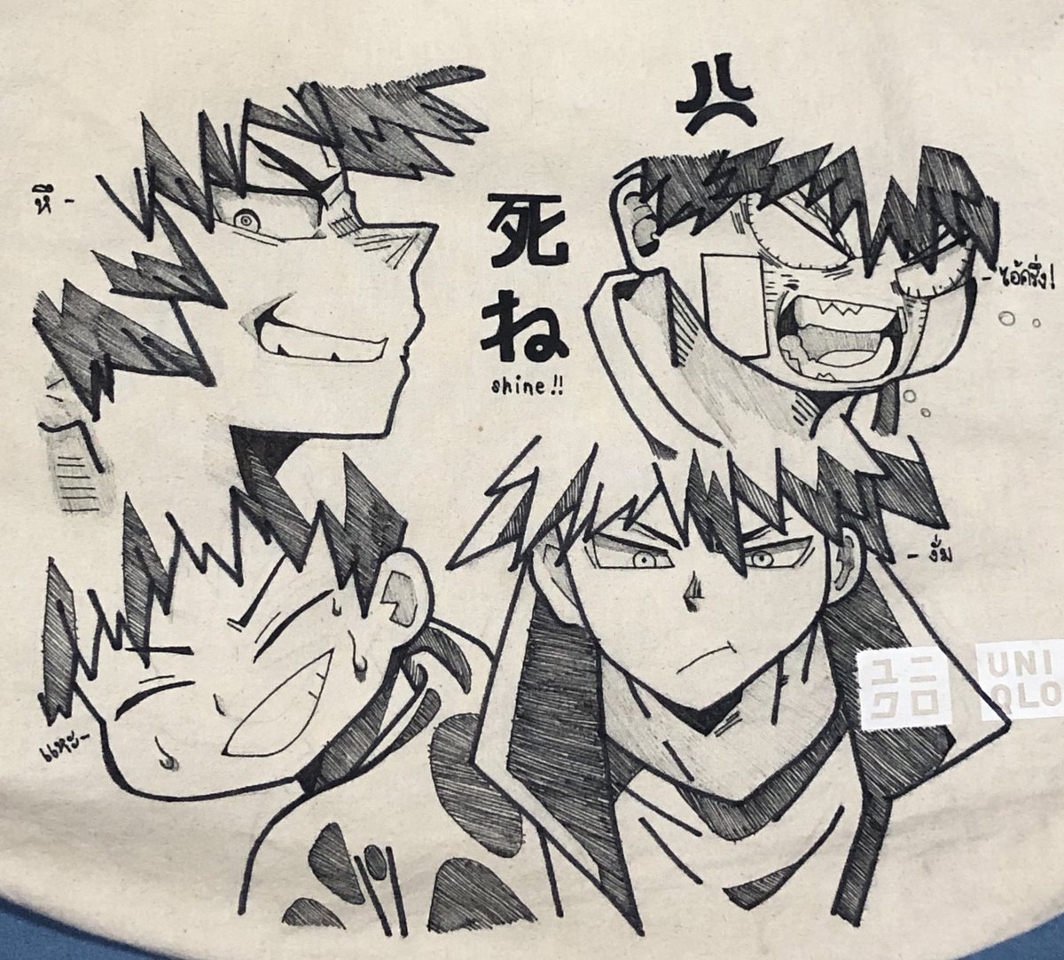 CTXZ99's tweet image. อันแรกคือสวยแบบงงๆแต่ตา ปากไม่สามารถ
ส่วนอั่ยคัตคือครั้งแรกที่วาดลงกระเป๋าผ้าแล้วแบบสิ่งที่ร่างไปไม่ได้ช่วยอะไรเลย5555555555555