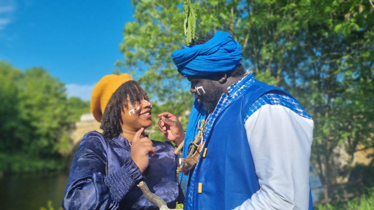 JeanTrust's tweet photo. These two are such a vibe, I prayed for my Lord Husband to find a wife like Lady Safi  , and Yahowa answered my prayers. I love to see the Messiah so happy, and I just love how Lady Safi is so submissive to the King...

Picture Perfect 😍 https://t.co/yNYrRkPibp