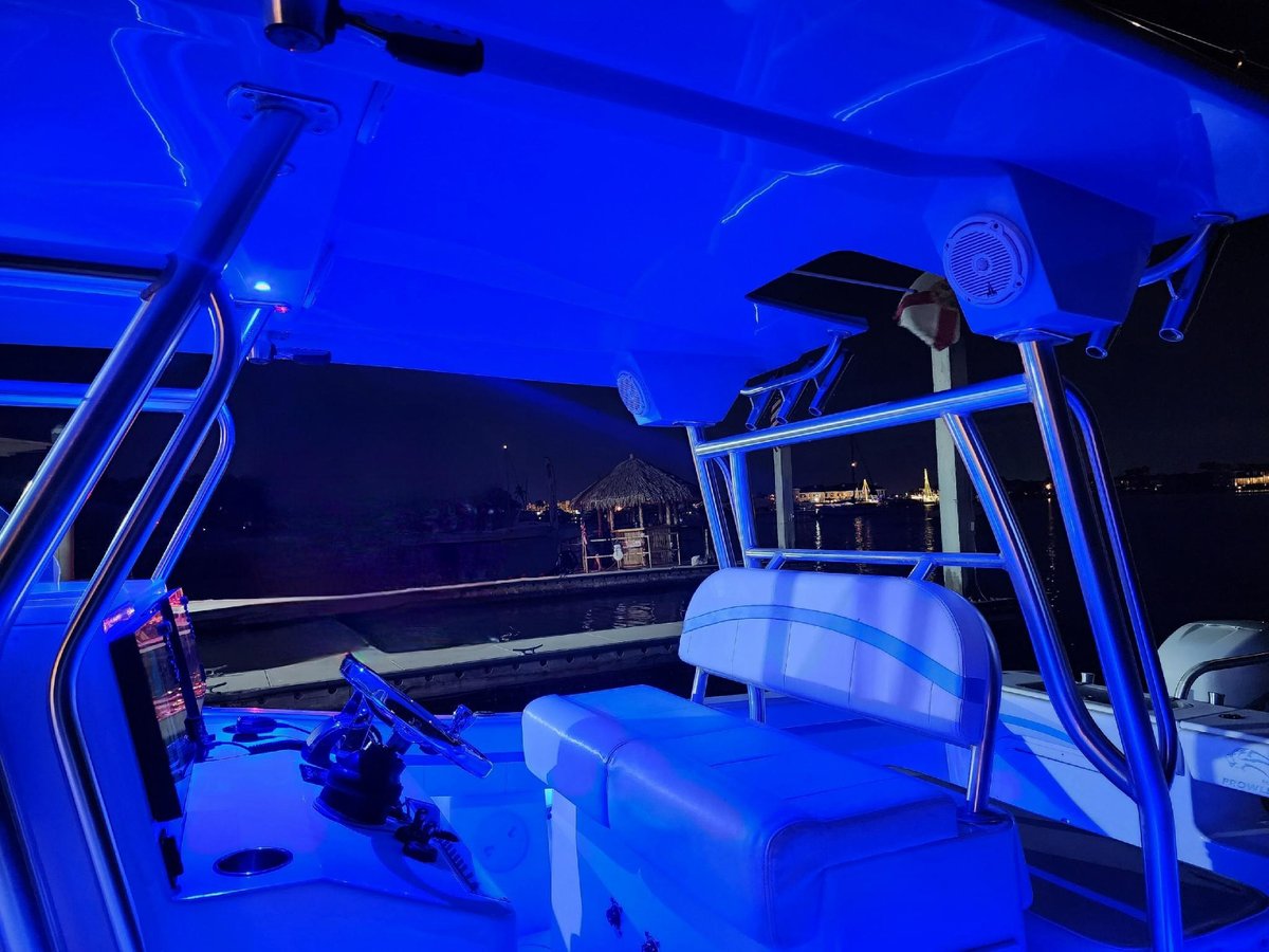 MarkRogersFL's tweet photo. The waterways are as beautiful at night as during the day; cruise and dine into the evening!

For Naples best private boat tour visit
🌊 https://t.co/7vQnvfmVqB

#NaplesFL #CollierCounty
#BonitaSprings #FortMyersBeach
#Florida #GulfCoast #SWFL #FL
#BeachLife #Travel #MemorialDay https://t.co/IUyWE1vwDY
