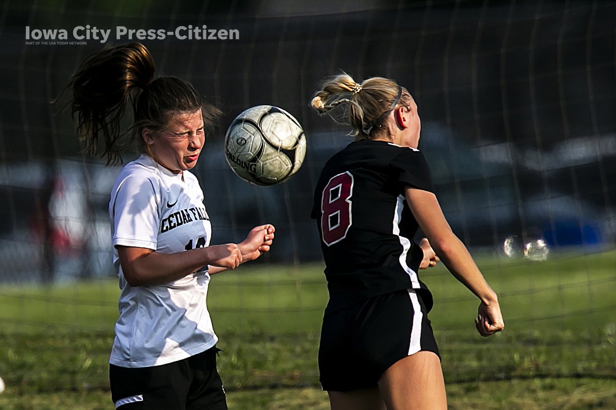 josephwcress's tweet photo. Iowa City High girls soccer advances to its Class 3A regional championship after beating Cedar Falls, 1-0, May 23, 2023, in Iowa City. #iahssoc @presscitizen @AllIowa Gallery: https://t.co/oiiCOW1MCc https://t.co/V1S3i8aGR7