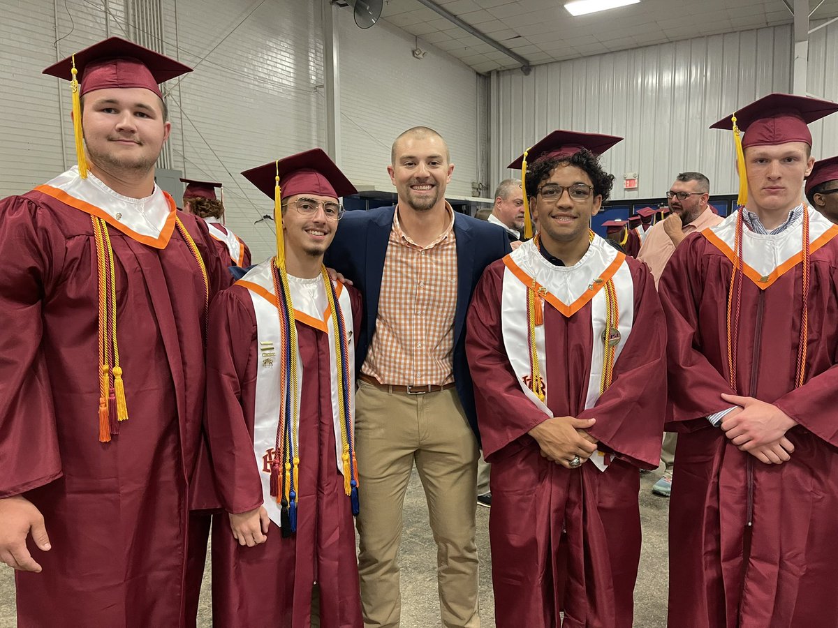 WB Wrestling tweet media