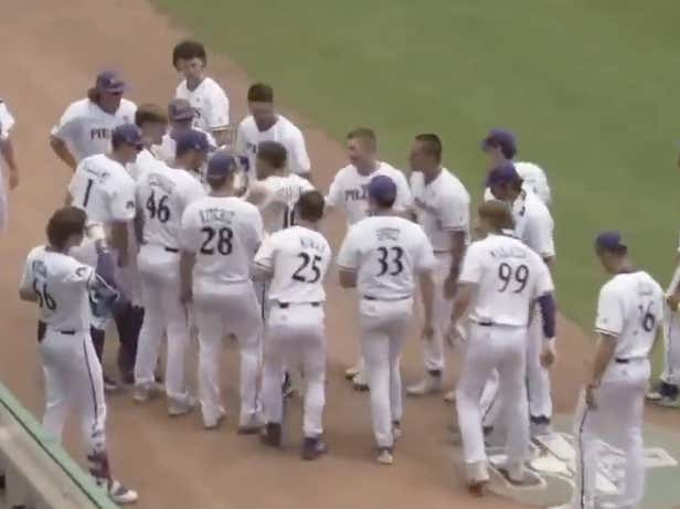barstoolsports's tweet photo. An ECU Player Was Ejected After Feeding Another Player A Hot Dog After He Hit A Home Run https://t.co/ZPRS2lnmLR https://t.co/ASL24Z9LzQ