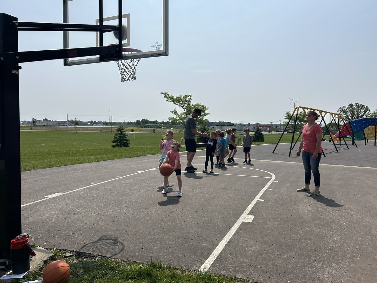 Botkins Local School on Twitter "Kindergarten and First Grade had their Field Day today and it