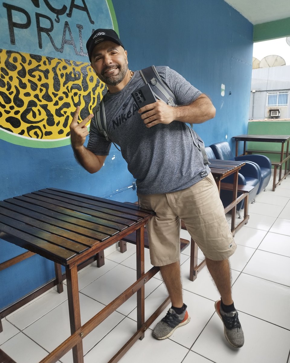 Que vibe!!! Hósdes felizes e recomendação garantida!!!! Sejam sempre bem vindos!!!
#hospedagem #hostel #mochileiros #turismocapixaba #onçadapraia 
#hosteling #international #entertainment #culture #backpackers #traveling #happiness #welcome #sun #beachs #beachstyle