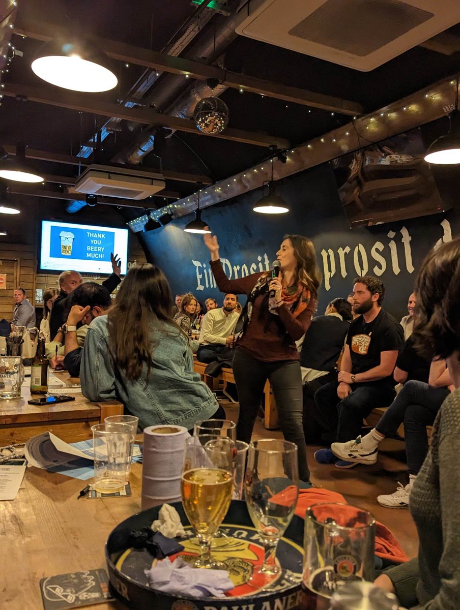 During my PhD at @LivUni I saw researchers at @pintofscience and wished I could be as cool as them and talk to this amazing event someday. I don't know if I was that cool, but discussing #obesity and #mentalhealth at #Pint23 was amazing! Thanks for this opportunity! @KingsIoPPN