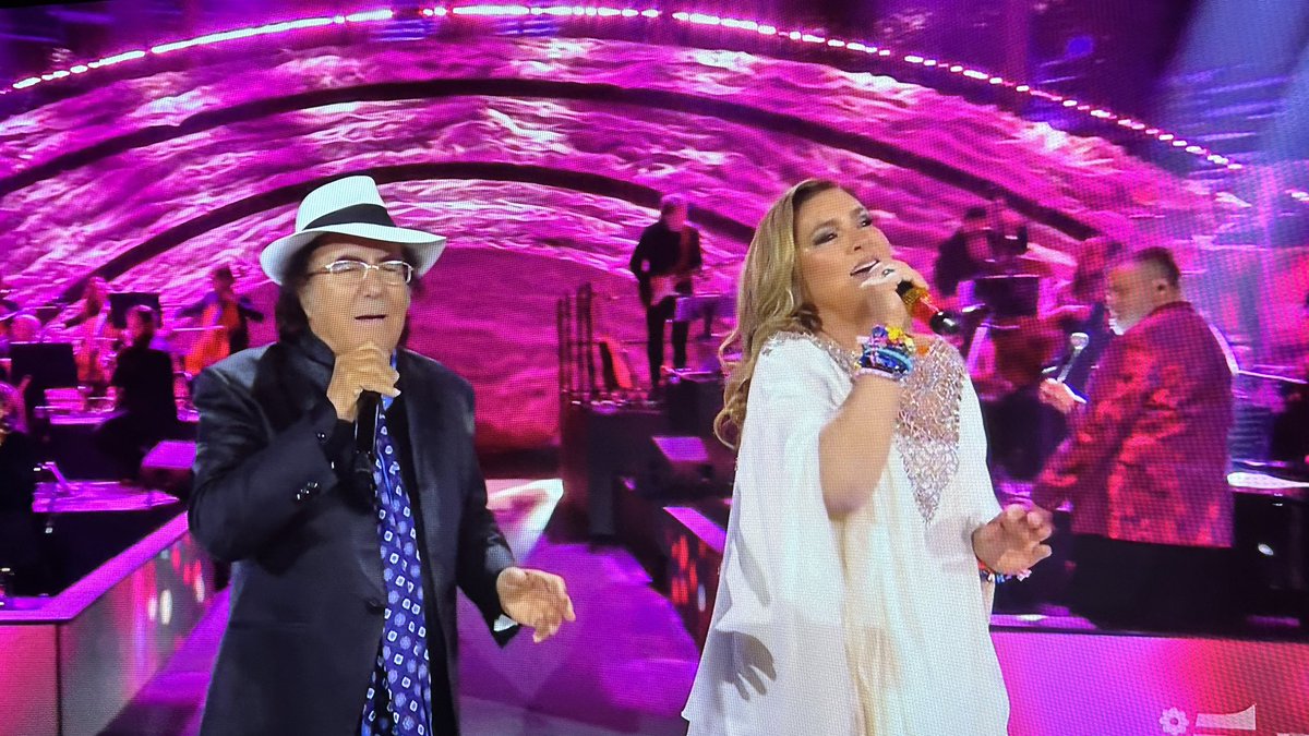 AdeleGuenda's tweet photo. Al Bano e Romina…la favola continua ❤️ #4volte20 https://t.co/RN9HXrh7uB