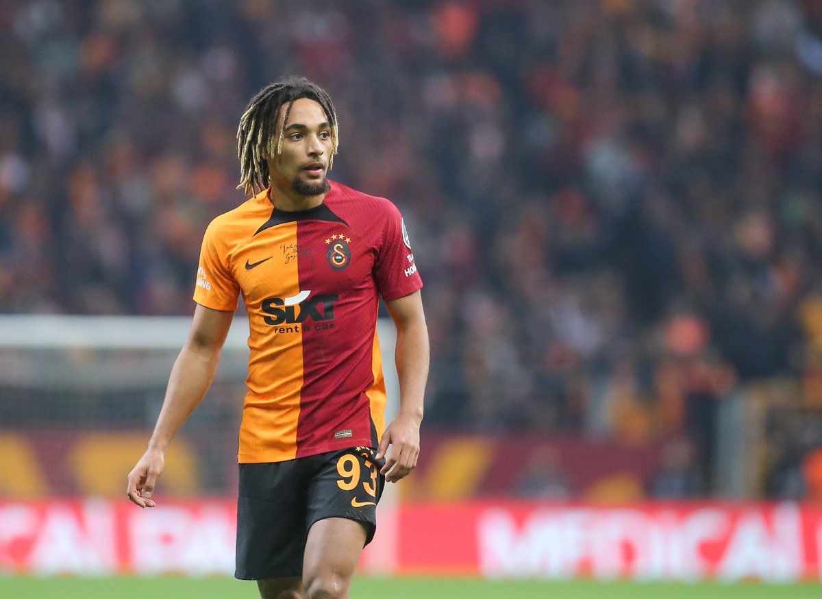 Members of Galatasaray board are in UK for negotiations. Two English clubs are keen on signing Sacha Boey and Victor Nelsson. 🟡🔴🇹🇷 #transfers

Gala will only consider bids for more than €25m for Boey; same for Nelsson. There’s also interest in Nicoló Zaniolo [€35m clause].