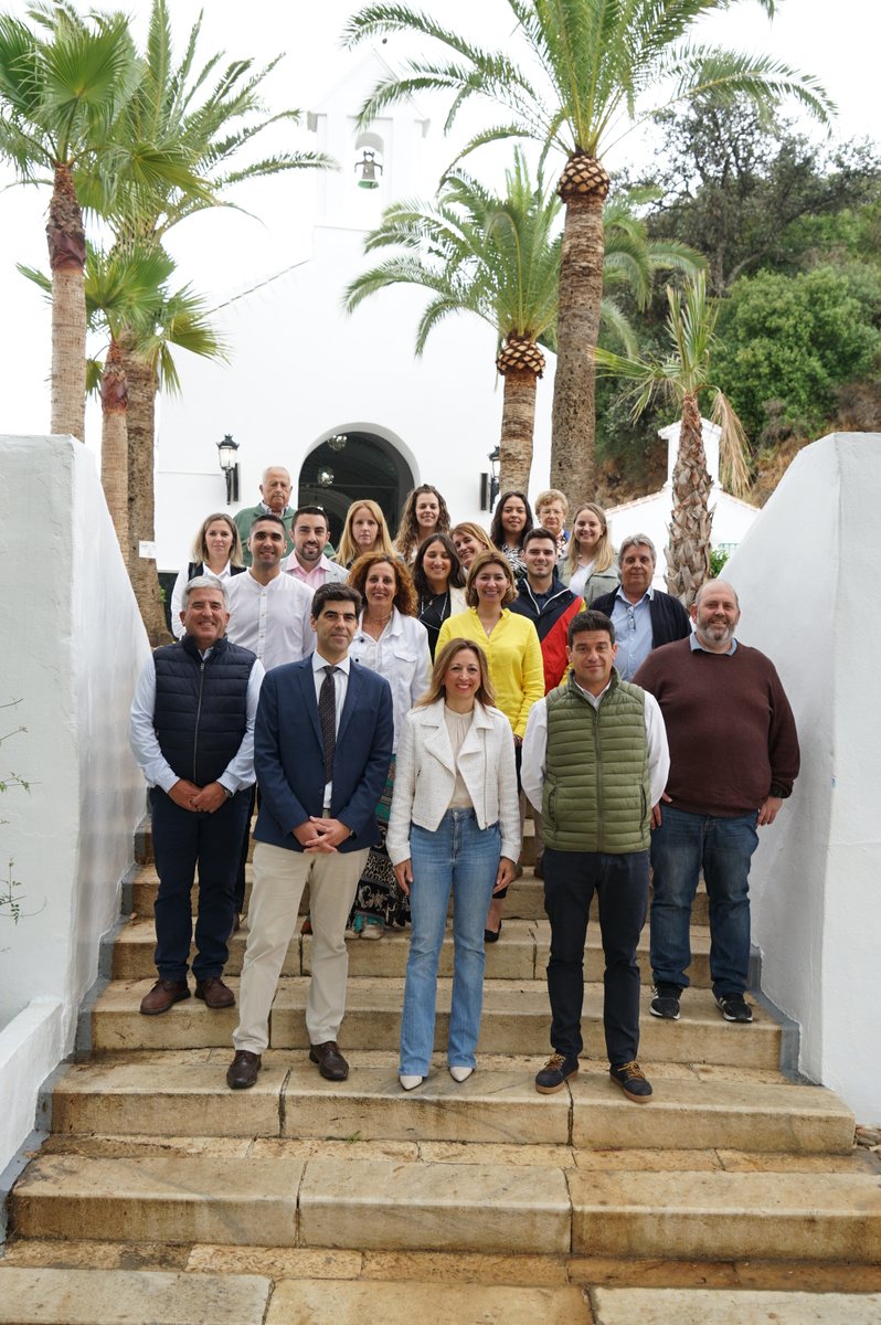 FranSantosCoin's tweet photo. ✅ #CoinAvanza y ahora es una locomotora de crecimiento que va a permitir el gran desarrollo de nuestra ciudad. Y lo hacemos manteniéndonos fieles a nuestras tradiciones y apostando por proyectos que benefician a todos nuestros vecinos. Gracias @Navarro_PP por tu apoyo https://t.co/yngC90pGvg
