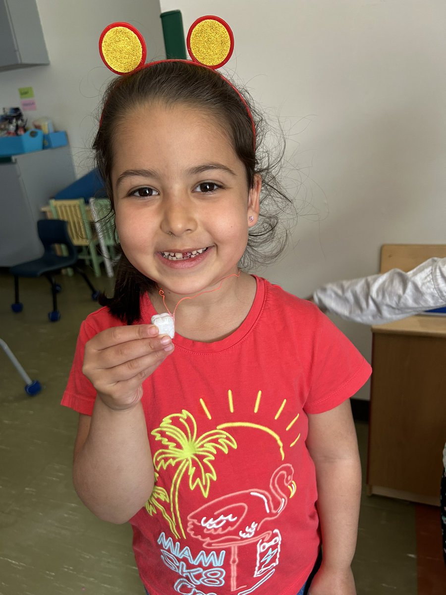 Mrs_Whitesell's tweet photo. Someone lost a tooth today 🤗 https://t.co/Jhm91LpANq