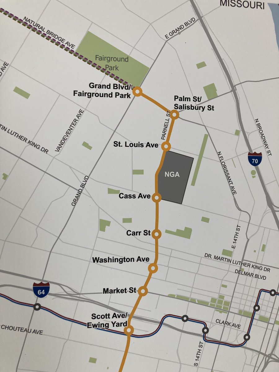 urbanreviewstl's tweet photo. At a Metro North Southside Jefferson Avenue Open House @ Doorways, 1101 N. Jefferson until 7pm. #stl #lightrail #metrostl https://t.co/2vZWQjGBpr