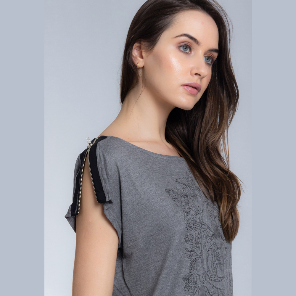 modafits's tweet image. Vista-se com grande estilo com roupas elegantes de alta qualidade. Conheça a nova loja Modafits Bacacheri. Rua México, 20, Curitiba-PR.
.
#modafits #runmore #coletanea #modafeminina #modafitness #academia #musculacao #crossfit