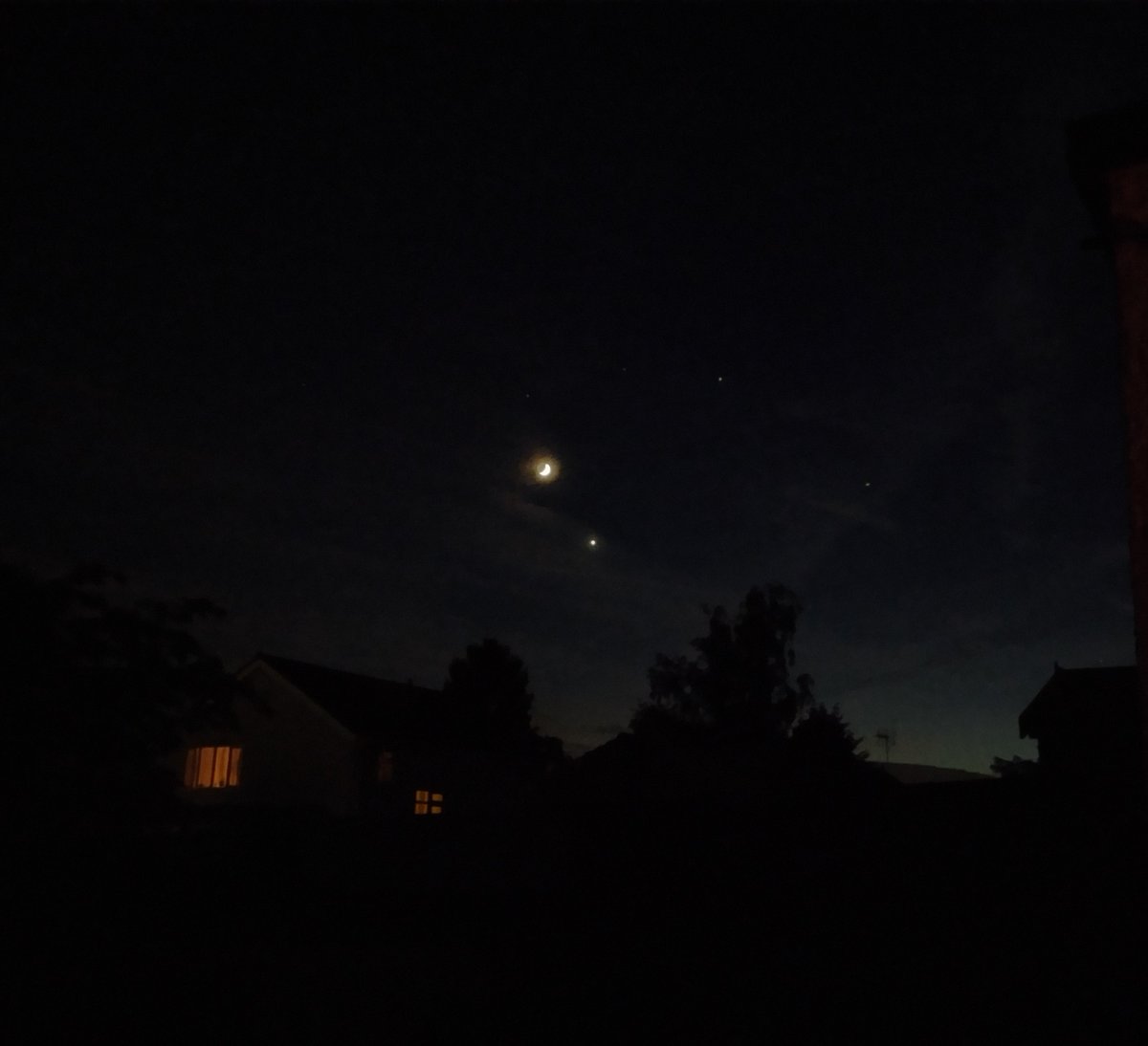 Still sat out admiring the Moon and Venus in the west tonight. Beautiful calm night in Market Harborough.