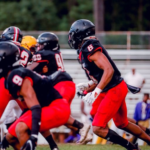 bobby_pruitt's tweet photo. Senior season loading 🔥Time to rock out⭐️ #AGTG https://t.co/YXGl7eMDsT