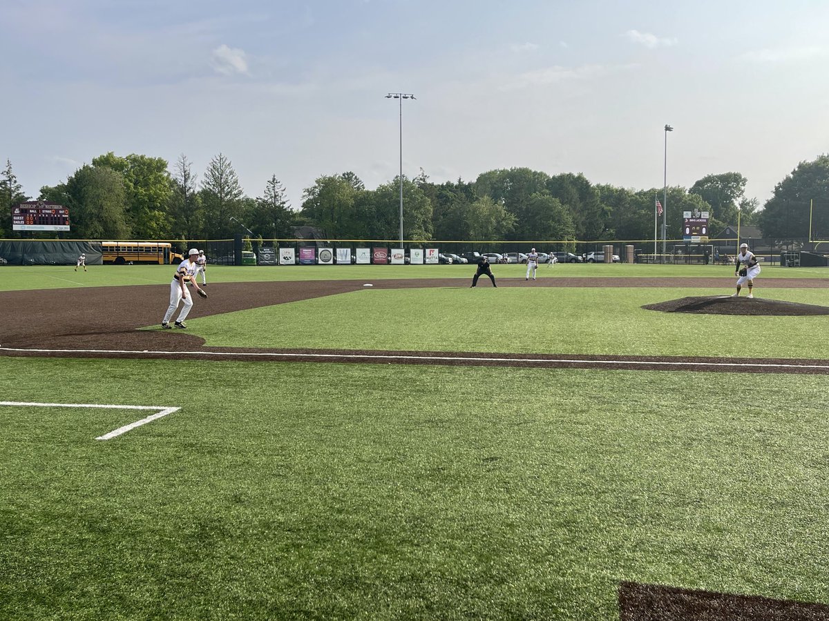 ⁦<a href="/baseball_WMHS/">Watkins Memorial Warriors Baseball</a>⁩ leads Bishop Watterson 1-0 on the strength of an Ethan Ryan leadoff double and run scored in the top of the 3rd and a BW runner thrown out home plate in the bottom of the 1st. 🦾😤
Beautiful night and setting for a big game‼️ ☀️⚾️
(Updates in this thread)