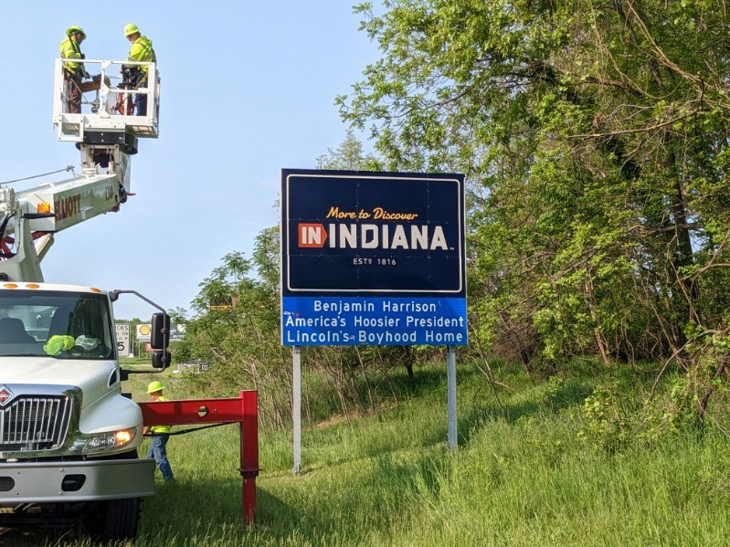 wrtv's tweet photo. A new era! Check out the new Indiana Welcome signage INDOT has already started to put along I-69. 

📸: INDOT https://t.co/G1WhDod2ca