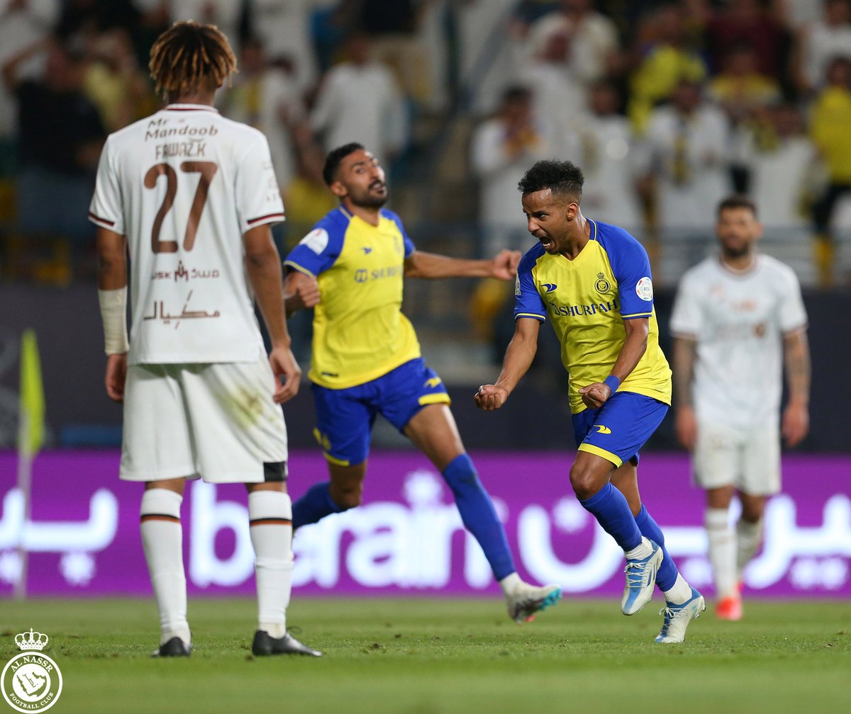 AlNassrFC's tweet photo. نبتسـم له ونحتفل له ونسفهـل له 💛 https://t.co/NYzDeHiWsk