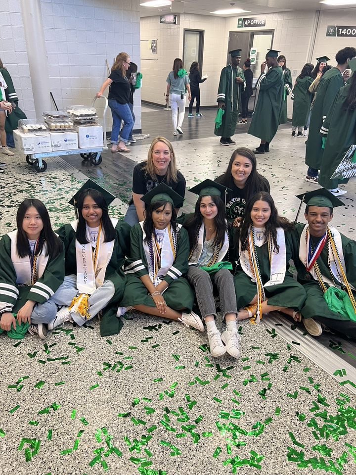 LaurenRGarner's tweet photo. @mchsco23 The final note! 💚💚💚 https://t.co/V0ISwzIZKC