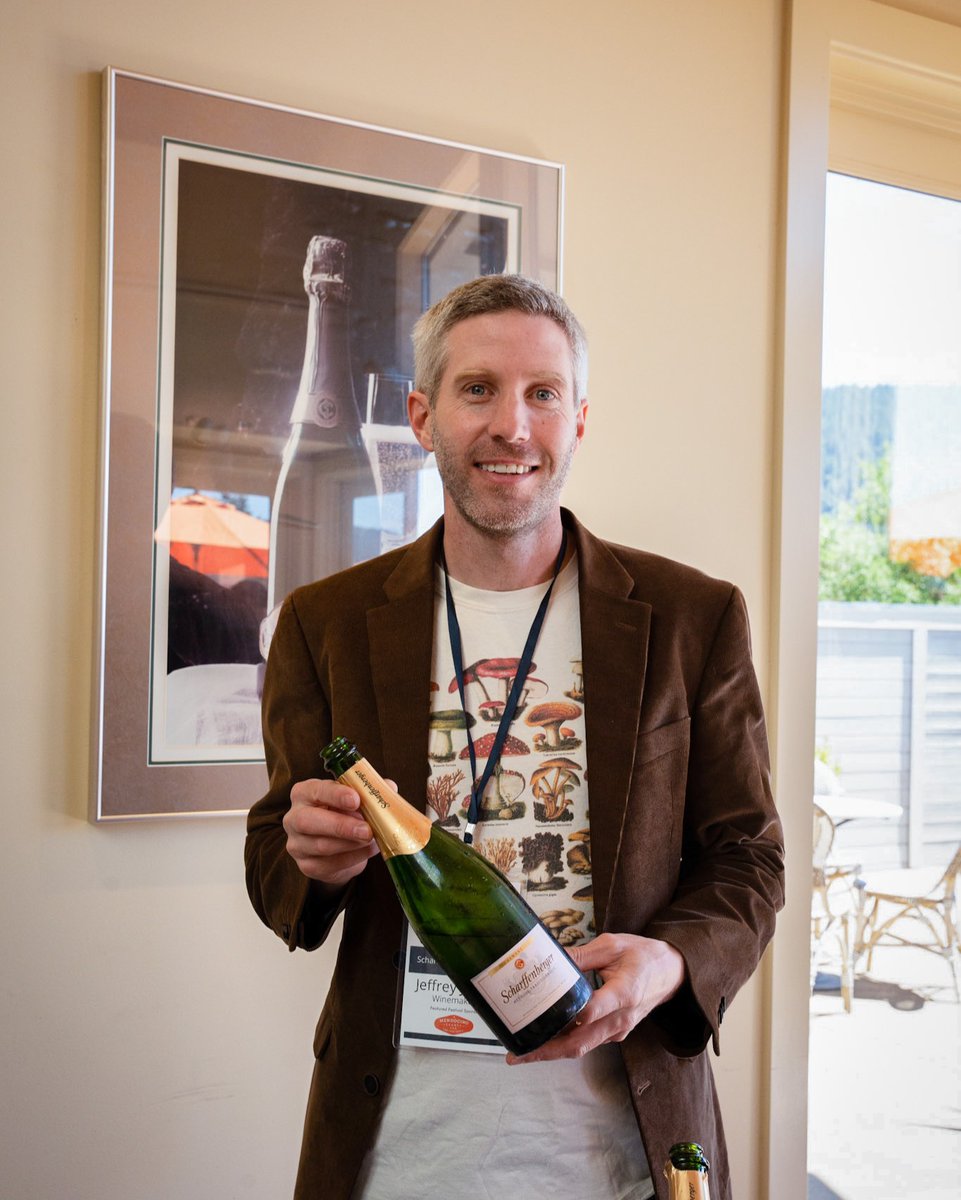 ScharffCellars's tweet photo. What an unforgettable weekend at #PinotFest! Huge thanks to all who joined us, popped bottles, and brought good vibes! Special shoutout to @avwinegrowers, our team, and winery friends for making it a hit! Grateful for this incredible community. Until next time! https://t.co/FdAgj6mivg