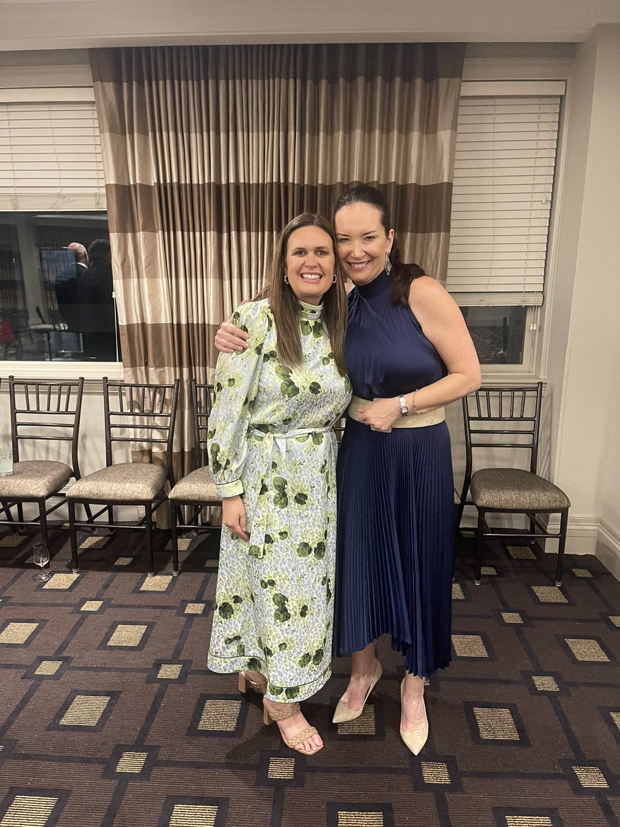 BrookeLRollins's tweet photo. Look who I got to hug on last night! Superstar governor and awesome friend, mama, and American @SarahHuckabee joined us and other top America First governors for a great discussion on how to save America. So grateful! #AmericaFirstForever #guardiansatthegate https://t.co/i0yFwnUrz5