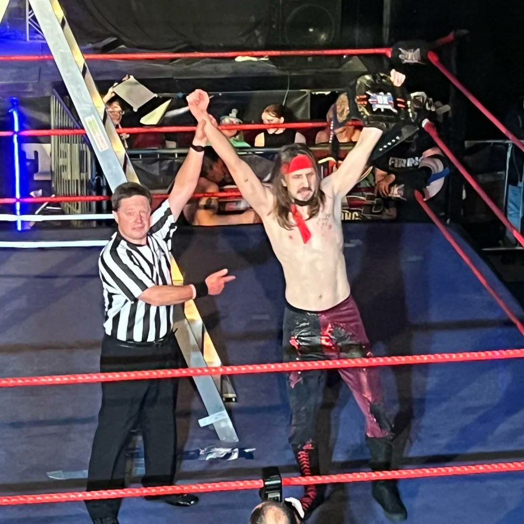 TaaviPeelo's tweet photo. This moment!
#Rebound #UKWrestling #Wrestling #UKW #ProWrestling #BritishWrestling #RaisedWithFreakingWolves #FreakingUNTOUCHABLE #WorldTelevisionChampionship #AndNew #Champion https://t.co/ApCAViUsud