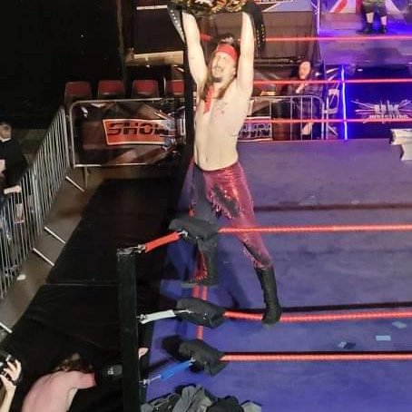 TaaviPeelo's tweet photo. This moment!
#Rebound #UKWrestling #Wrestling #UKW #ProWrestling #BritishWrestling #RaisedWithFreakingWolves #FreakingUNTOUCHABLE #WorldTelevisionChampionship #AndNew #Champion https://t.co/ApCAViUsud