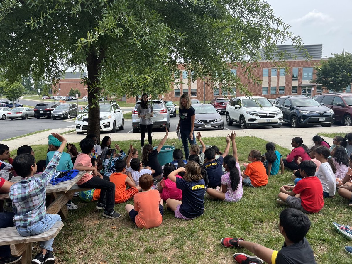 CrabbChristine's tweet photo. Thank you to Jennifer Venable and her team at Loudoun County Soil and Conservation District for providing a great hands-on lesson making soil layer tubes today for 3rd graders! 🙌🏻🪴👩‍🌾@RLC_Coyotes @RLCPrincipal @MrsShepardRLC @missfischman @HessThirdGrade @Ahmed3rdG @caitlin_gang https://t.co/gvRRz5ktk1