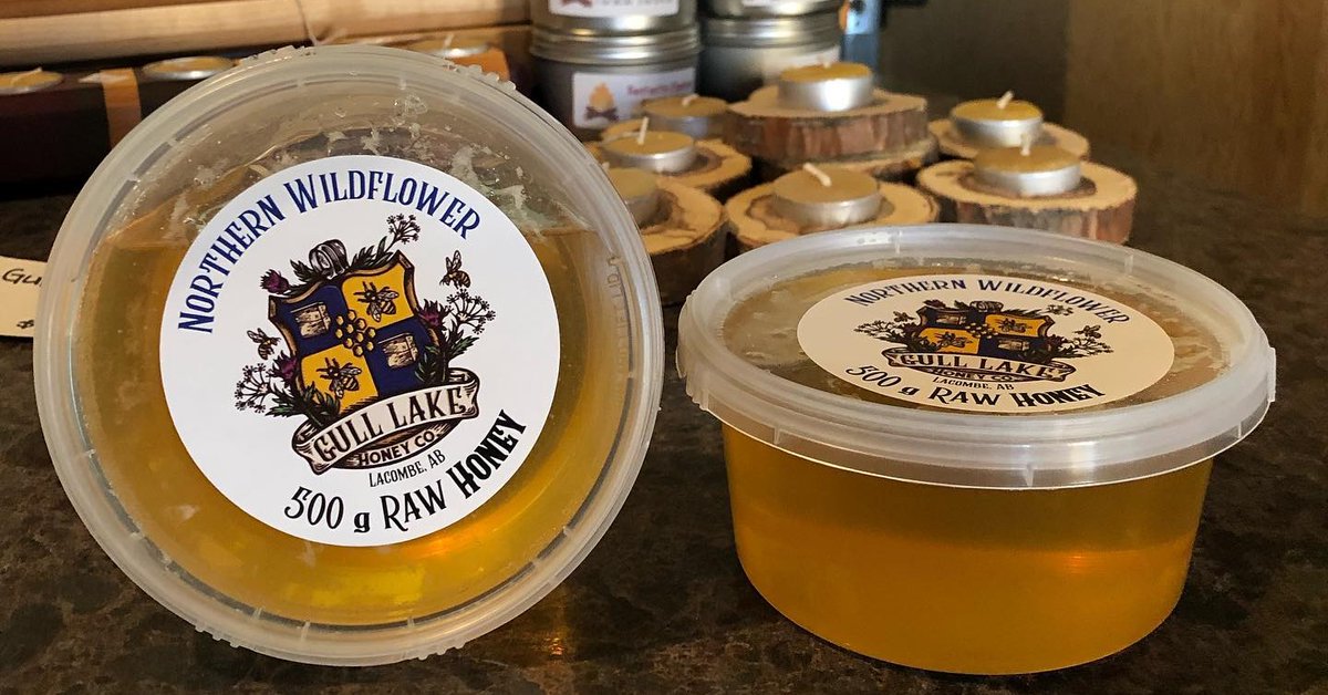 Calling all honey lovers! Looking for a sweet escape?
Gull Lake Honey Company doors are wide open, and their shelves are filled with delightful honey products that will make your taste buds dance.
#DiscoverLacombe