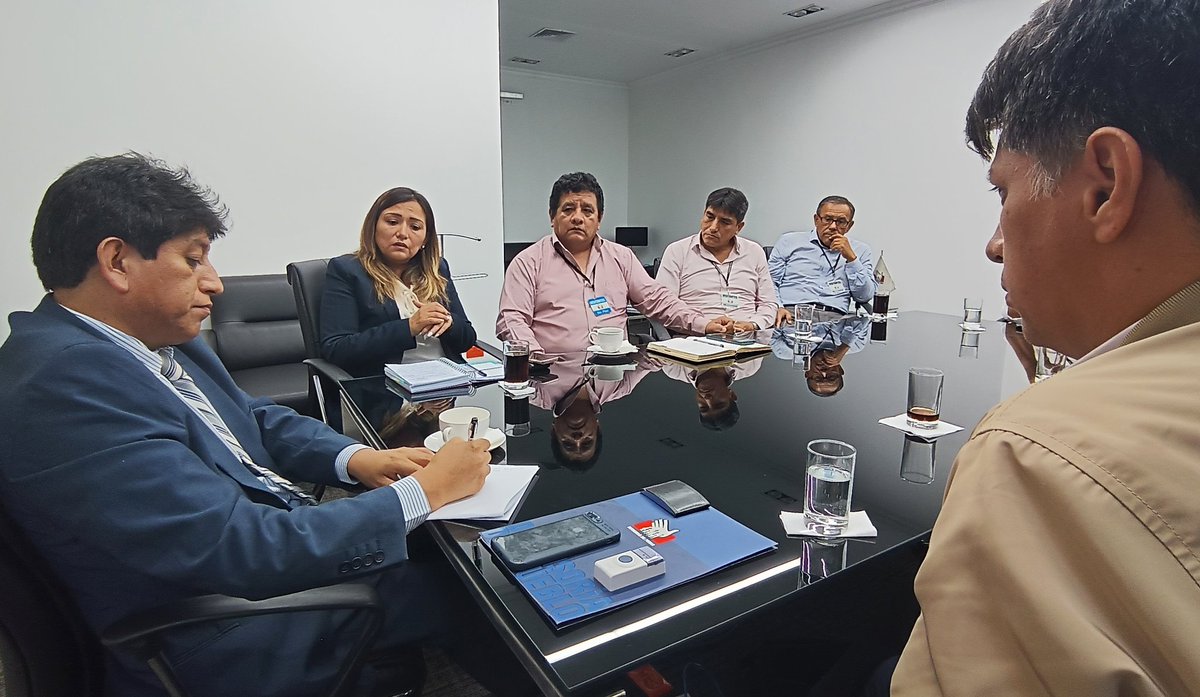CATP - Central Autónoma de Trabajadores del Perú (@catp_peru_) on Twitter photo .<a href="/Paliaga2409/">Paola Aliaga</a>, Sec. Gral. de la <a href="/CATP_Peru_/">CATP - Central Autónoma de Trabajadores del Perú</a> planteó que <a href="/Defensoria_Peru/">Defensoría del Pueblo</a> debe priorizar la atención a los #DerechosHumanos de los trabajadores en relación a la #NegociaciónColectiva en sectores público y privado, nivelación de jubilación,protección al trabajo y #LibertadSindical. .<a href="/Paliaga2409/">Paola Aliaga</a>, Sec. Gral. de la <a href="/CATP_Peru_/">CATP - Central Autónoma de Trabajadores del Perú</a> planteó que <a href="/Defensoria_Peru/">Defensoría del Pueblo</a> debe priorizar la atención a los #DerechosHumanos de los trabajadores en relación a la #NegociaciónColectiva en sectores público y privado, nivelación de jubilación,protección al trabajo y #LibertadSindical.