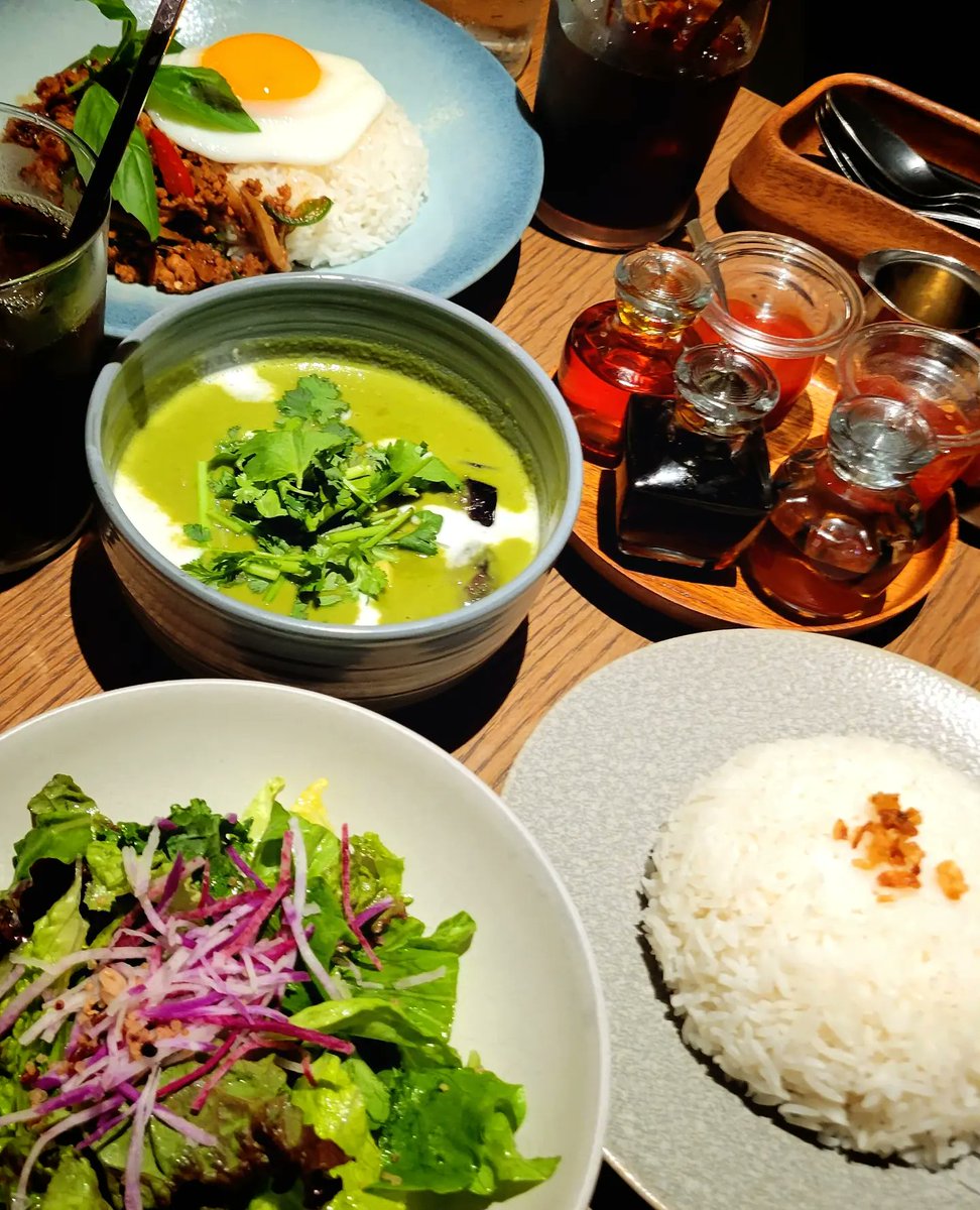 shibami_na's tweet photo. 0523_Today's lunch
渋谷 宮下公園
ウルトラマラソン後の
スパイス注入
ご馳走様でした~
#グリーンカレー
#greencurry
#dadai
#ダダイタイベトナメーゼディムサム ��
#カレー活動
#カレー病
#スパイス中毒
https://t.co/UVFwDrNynz