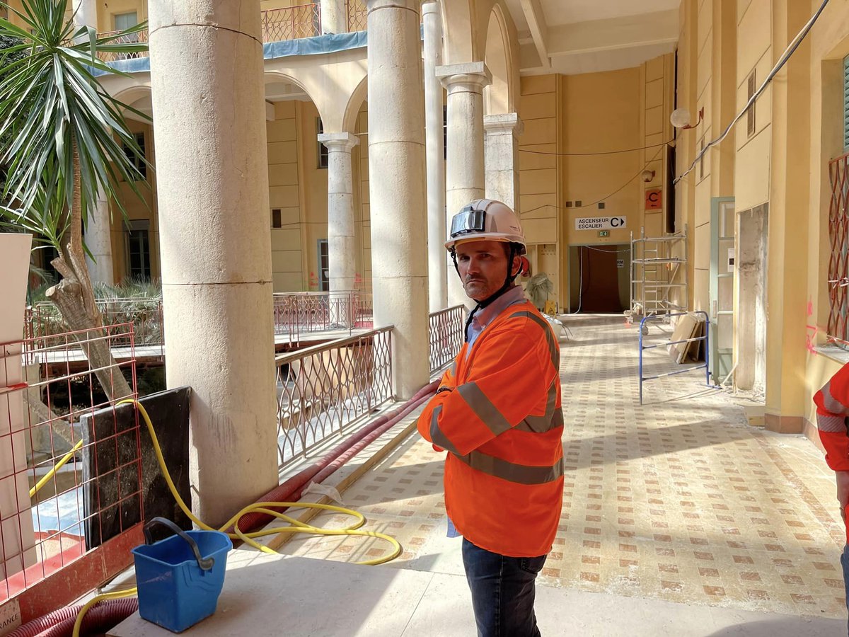UN1TE_06's tweet photo. [Visite de chantier Hôtel des Polices] #SaintRoch
#USGP06, sur le chantier,  apporte sa pierre à l’édifice dans le but d’optimiser les futures conditions de travail de nos collègues.
Après cet après-midi d’échanges et de dialogues sur le terrain, #USGP06 constate que : 1/2 https://t.co/Jl5Jv8N9DO