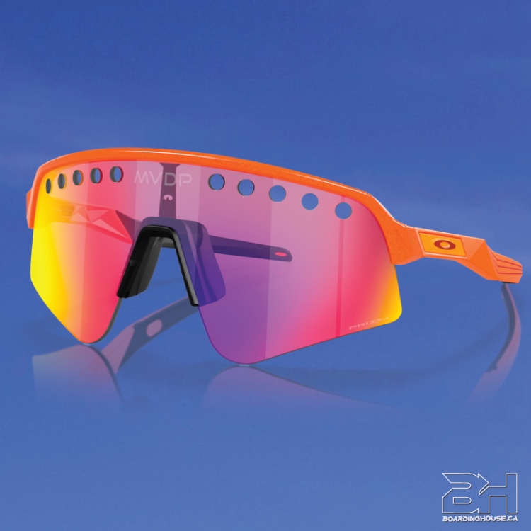 BoardingHouseMH's tweet photo. 🕶️Oakley Sunglasses - Sutro Lite Sweep🟠

Strong and lightweight O Matter frame. Unobtainium noesepads that get sticky as you sweat making for a non-slip grip. #myboardinghouse #oakley #sutro #mvdp

🛒 https://t.co/ujAQJY3dRW https://t.co/8Q5uXN1fCO