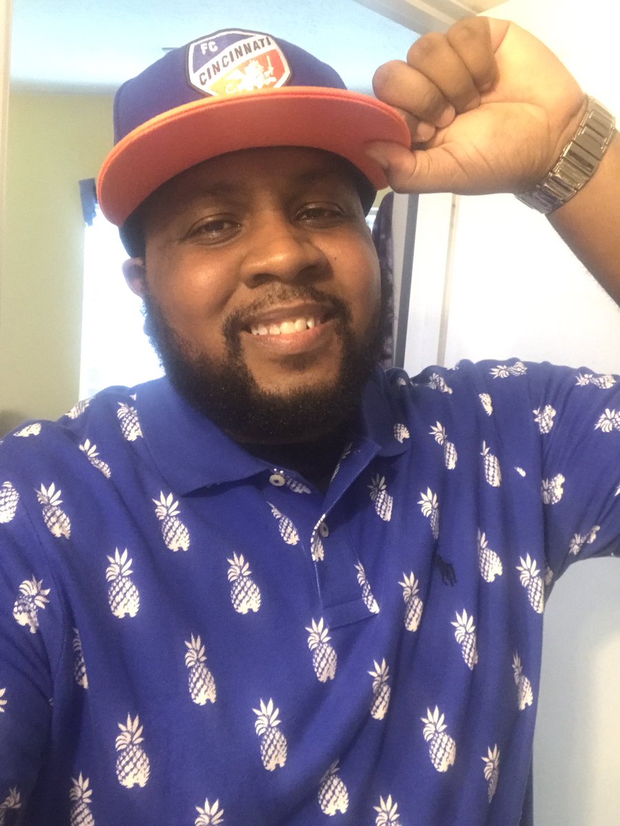 LoeLatham's tweet image. I love pineapples and I LOVE… 
My city. 🔵🟠🔵🟠
#LoeLatham #ImNext