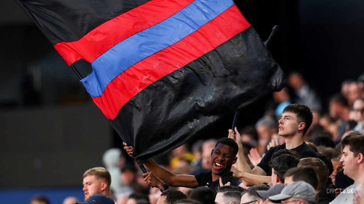 CPFC's tweet photo. 5,941 inside Selhurst. 

Thank you to everyone that supported the lads tonight, a moment they'll never forget. Palace. 🙌

#CPFC | @CPFCAcademy https://t.co/y0qx6xRclN