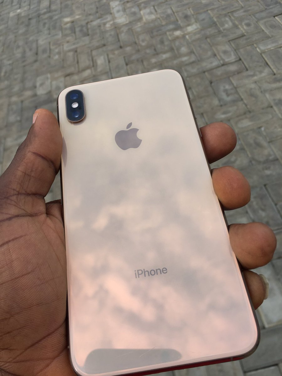 Royal_priestly's tweet photo. Neat 
True tone 
Face Id 
265gb 
BH is unknown! 
Chip unlock!

210k…. Send me a dm https://t.co/HiL70BwlFV