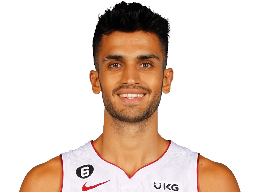 DigitalSadnesss's tweet photo. random ass players on the verge of getting a ring:

- vlatko cancer
- omer yurtseven
- collin gillespie 
- jamal cain https://t.co/iOr68gsgsK