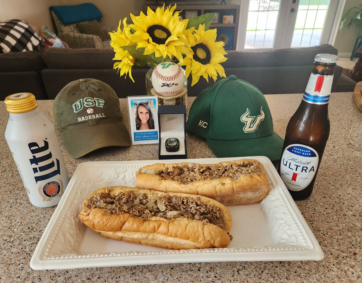 carrow_keith's tweet photo. Since @NancyCarrow wasn't able to make the @USFBaseball game today, I brought Delco cheesesteaks home the ballpark to eat with our victory beers! What an awesome win. Go Bulls! 🤘 #HornsUp #CarryTheBoat #AACtournament https://t.co/xQl3uytMYc