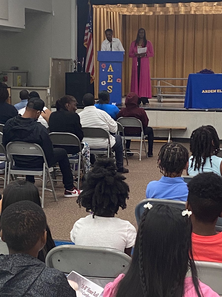 zrogers's tweet photo. Whew! What a busy day at Arden! We started the day with our Honor Roll program and then our MRC students participated in an End of Year Celebration! Finally our very own principal, Dr. Blackwell had over 200 balloons thrown at him in celebration of our Reading Challenge!! https://t.co/RyqoVIUgvS