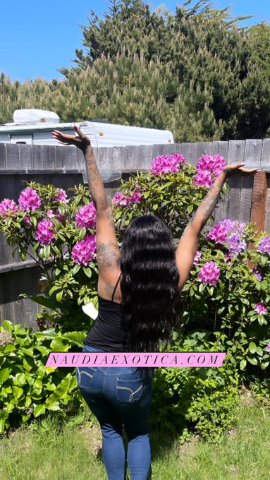 Goddess Energy ✨🪭🌷🌺 #naudiaexotica #nature #flowers #trans #transgender #lgbt #lgbtq #ts #tattoos #ink<a href="/tag/naudiaexotica"class="tags">#naudiaexotica</a><a href="/tag/nature"class="tags">#nature</a><a href="/tag/flowers"class="tags">#flowers</a><a href="/tag/lgbt"class="tags"><span>#lgbt</span></a><a href="/tag/beauty"class="tags"><span>#beauty</span></a><a href="/tag/photography"class="tags"><span>#photography</span></a><a href="/tag/color"class="tags"><span>#color</span></a><a href="/tag/ink"class="tags"><span>#ink</span></a><a href="/tag/tattoos"class="tags"><span>#tattoos</span></a>