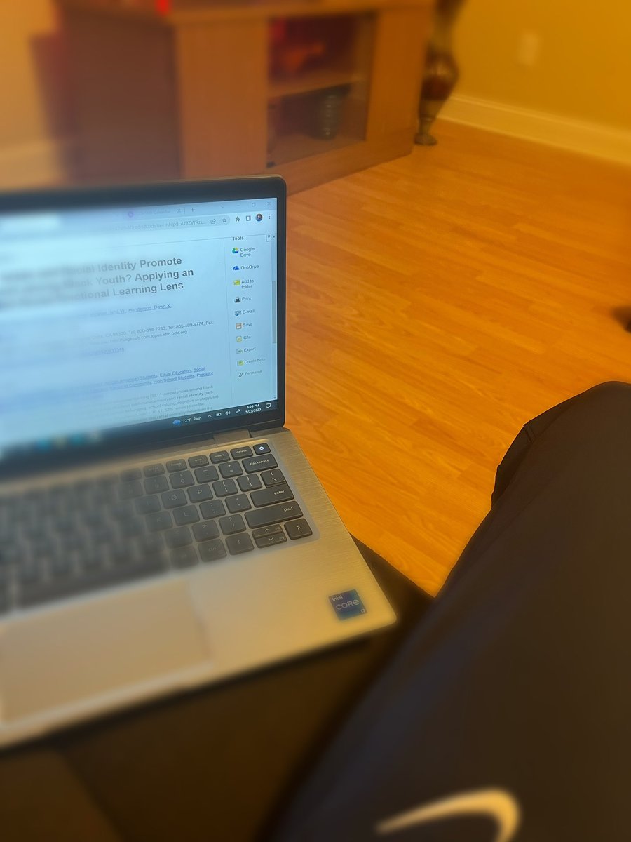 MelodyRWalker1's tweet photo. Chapter 2 of this dissertation does NOT care that I had minor surgery this morning.😩
Working to become the 1st “Doctor” in my family!🎓 #Legacy #DrWalkerLoading… https://t.co/M2Y70k12mO