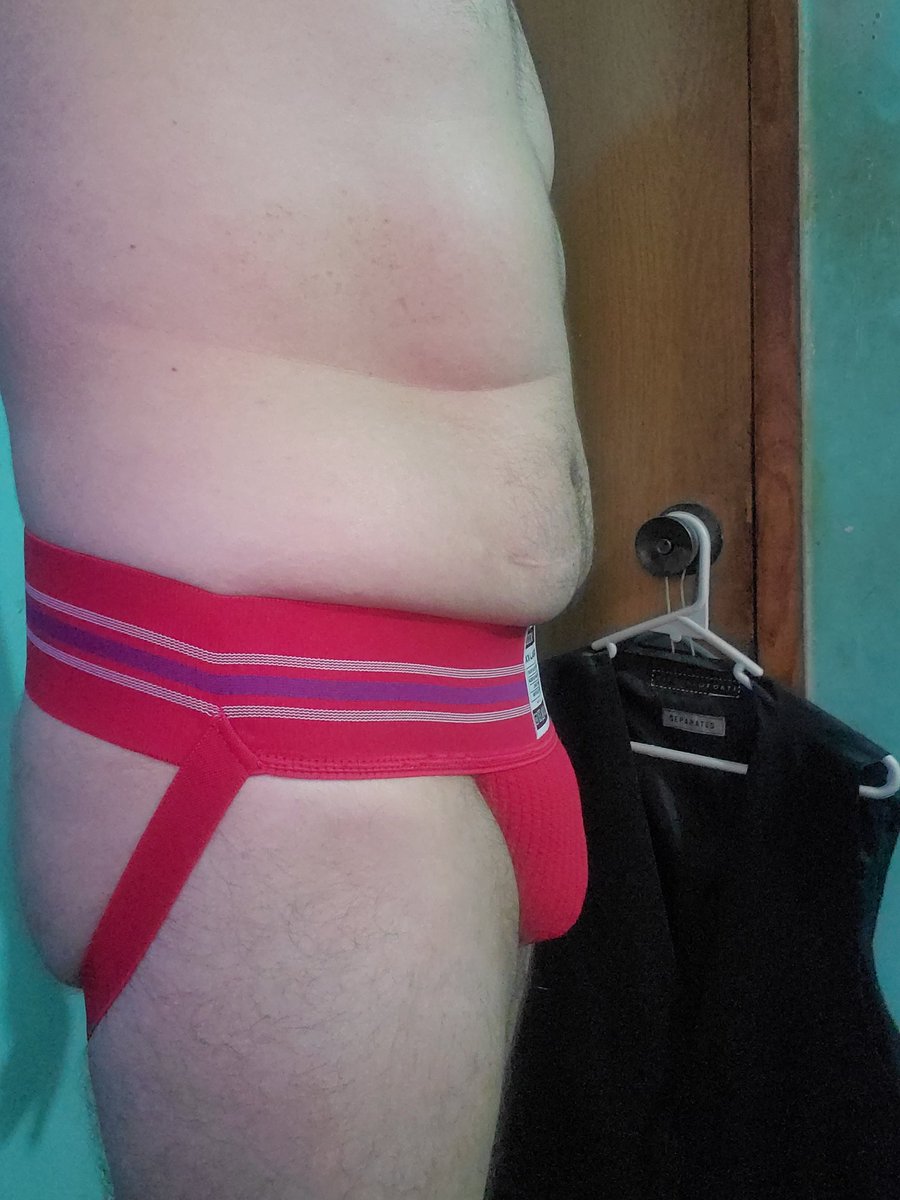 TheRedHead9102's tweet photo. Ya he completado la colección de suspensorios de #jockmail y hoy tocaron estos rojos. Estaré subiendo los demás.
I've complete the entire collection of #jockmail's jockstraps and today I wear the red one. I will be uploading the others.
#jockstrap #maleunderwear https://t.co/0Fhnkdf7PJ