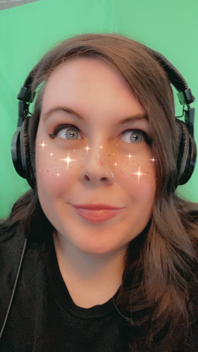 When u just naturally have sparkles on ur face amirite??? We’re building an elderly community! Come see! 
Twitch.tv/austinattack12
