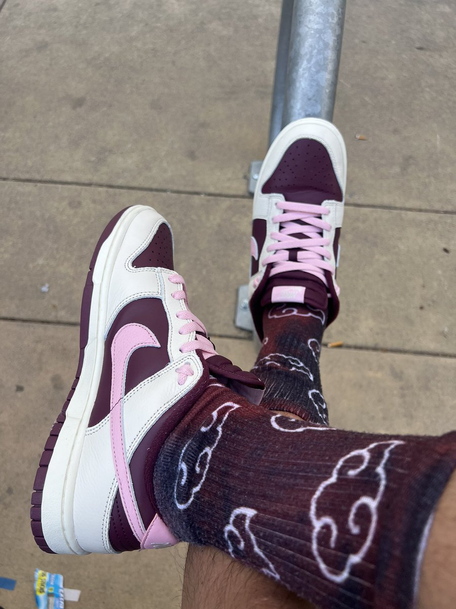 Seanarceo91's tweet image. Daily dose of #WOFT #Dunks2023 #NIKEDunklow