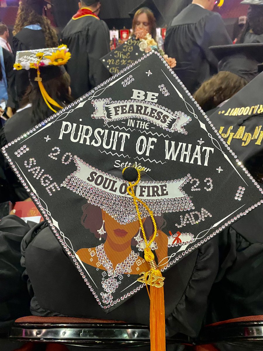 montclairstateu's tweet photo. Check out a few of our favorite decorated caps from our @CHSS_MSU, School of Nursing, & University College graduates! ππ
#GradCaps | #MontclairStateGrad https://t.co/BA9bmiC7q1