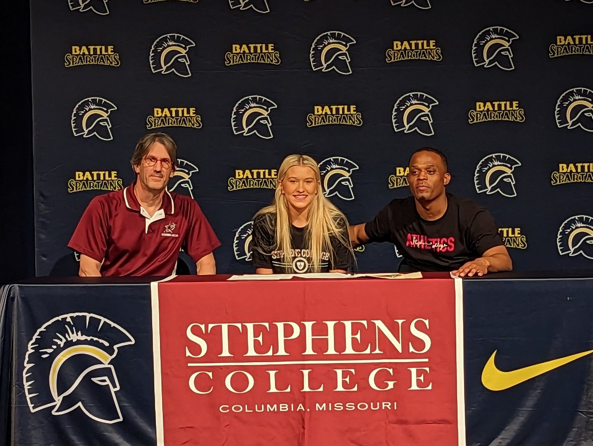 Excited to congratulate <a href="/MillerLynn772/">Maliyah Miller</a> on her Signing Day with <a href="/StephensWSOC/">Stephens Soccer</a> AND @STEPHENSSTARS1 to play Soccer and Basketball. Could not be more happy for Maliyah and we are pumped to see how well she does at the next level on the pitch and the hardwood!

Congrats M!